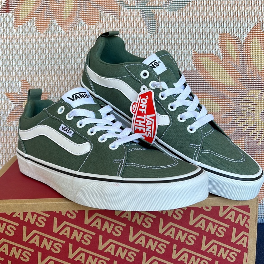 Vans Filmore
Canvas Duck Green/White
VNOA5HTXQ31
WMNS sneakers - Picture 5 of 16